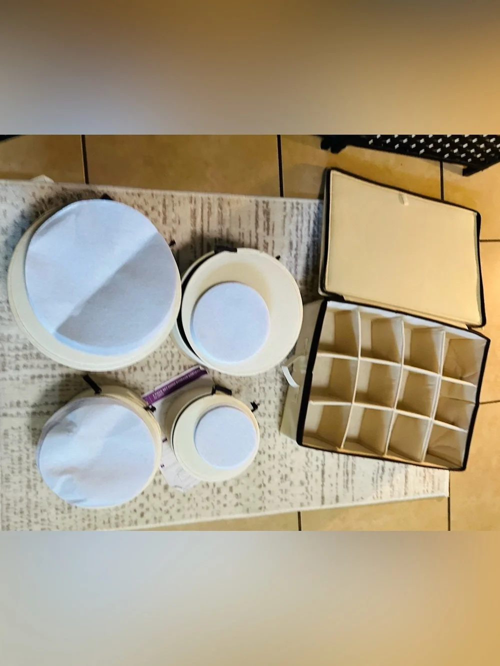 Cream Ceramic Plate Storage Set with Protective Cushions